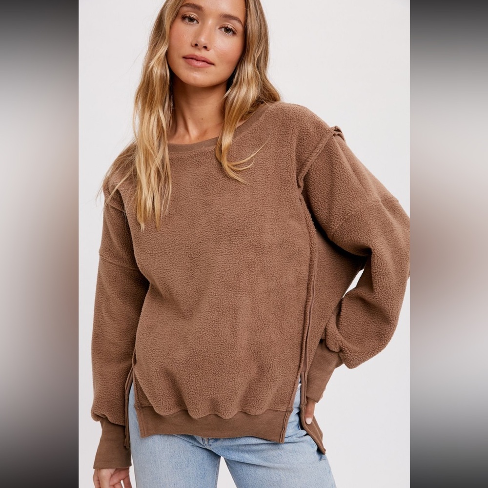 BLUIVY Pullover Sweatshirt - Picture 2 of 3